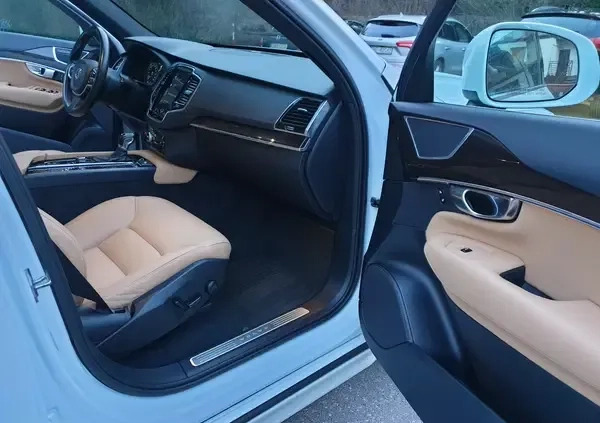 Volvo XC 90 cena 140900 przebieg: 68000, rok produkcji 2018 z Bełchatów małe 562